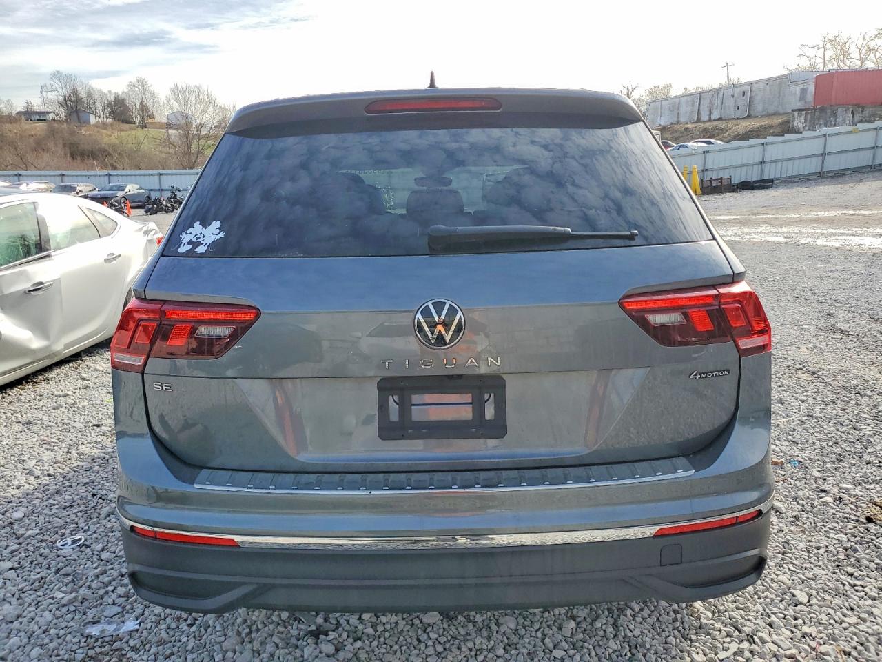 2024 VOLKSWAGEN TIGUAN SE photo 6