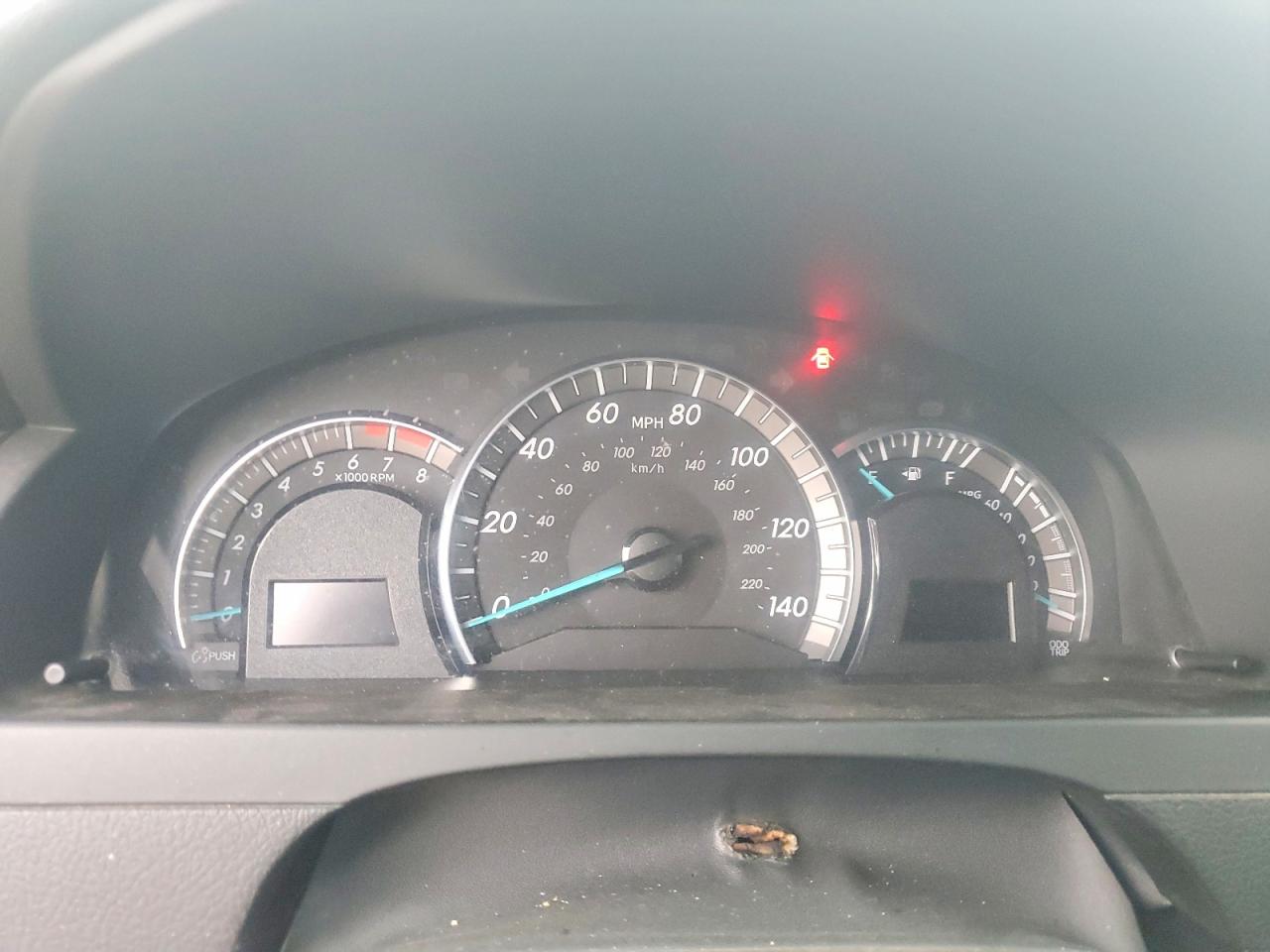 2012 TOYOTA CAMRY SE photo 17
