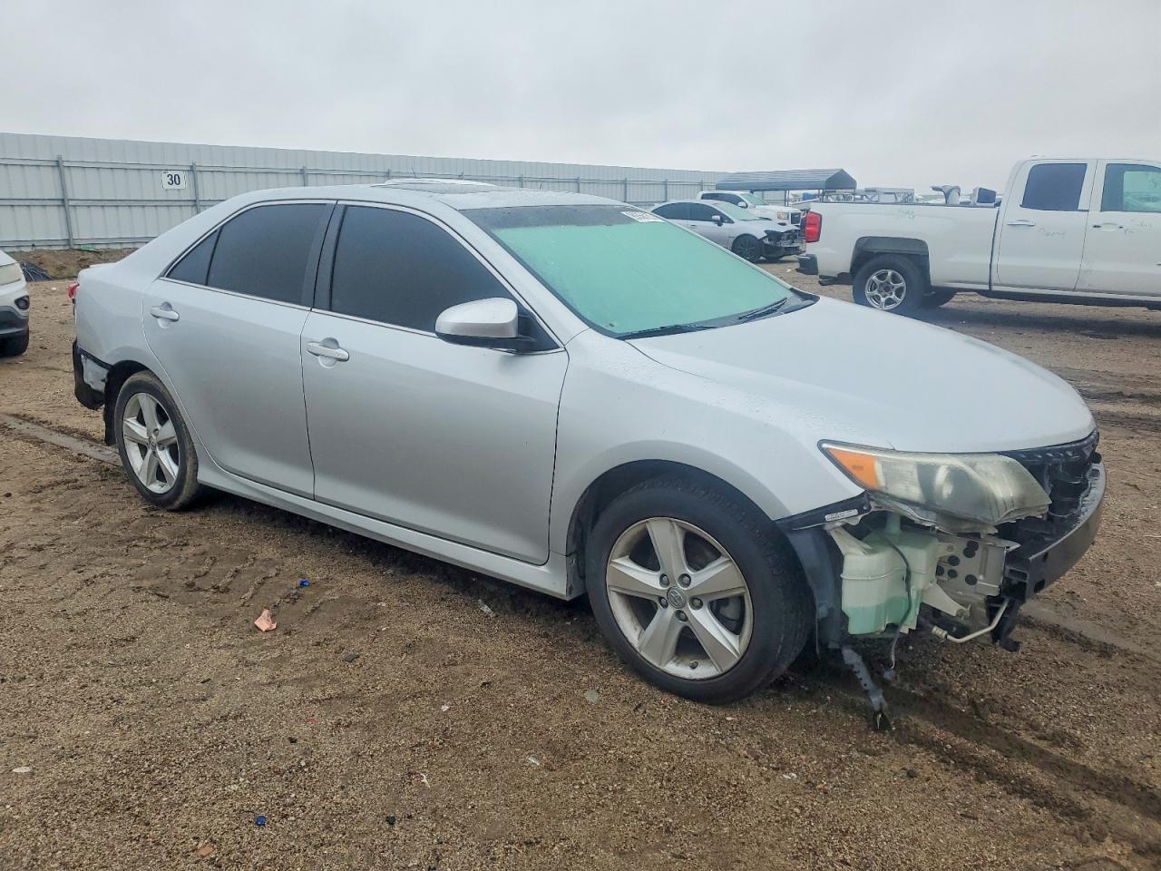 2012 TOYOTA CAMRY SE photo 7