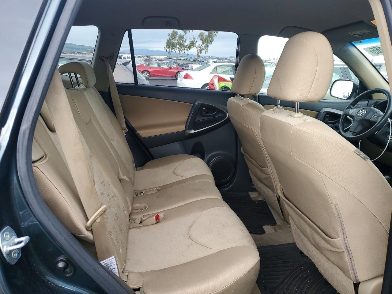 2010 TOYOTA RAV4 photo 21