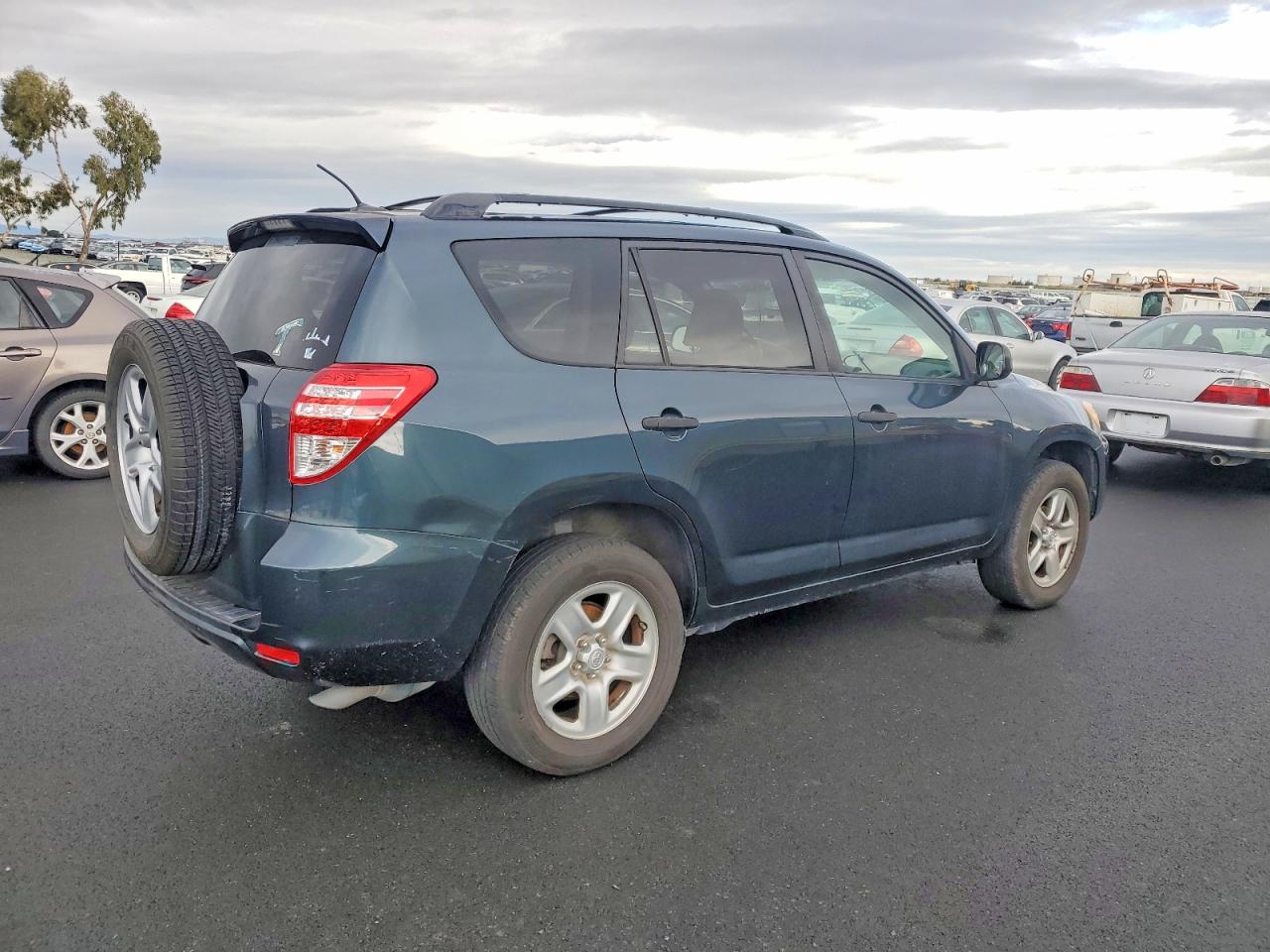 2010 TOYOTA RAV4 photo 5