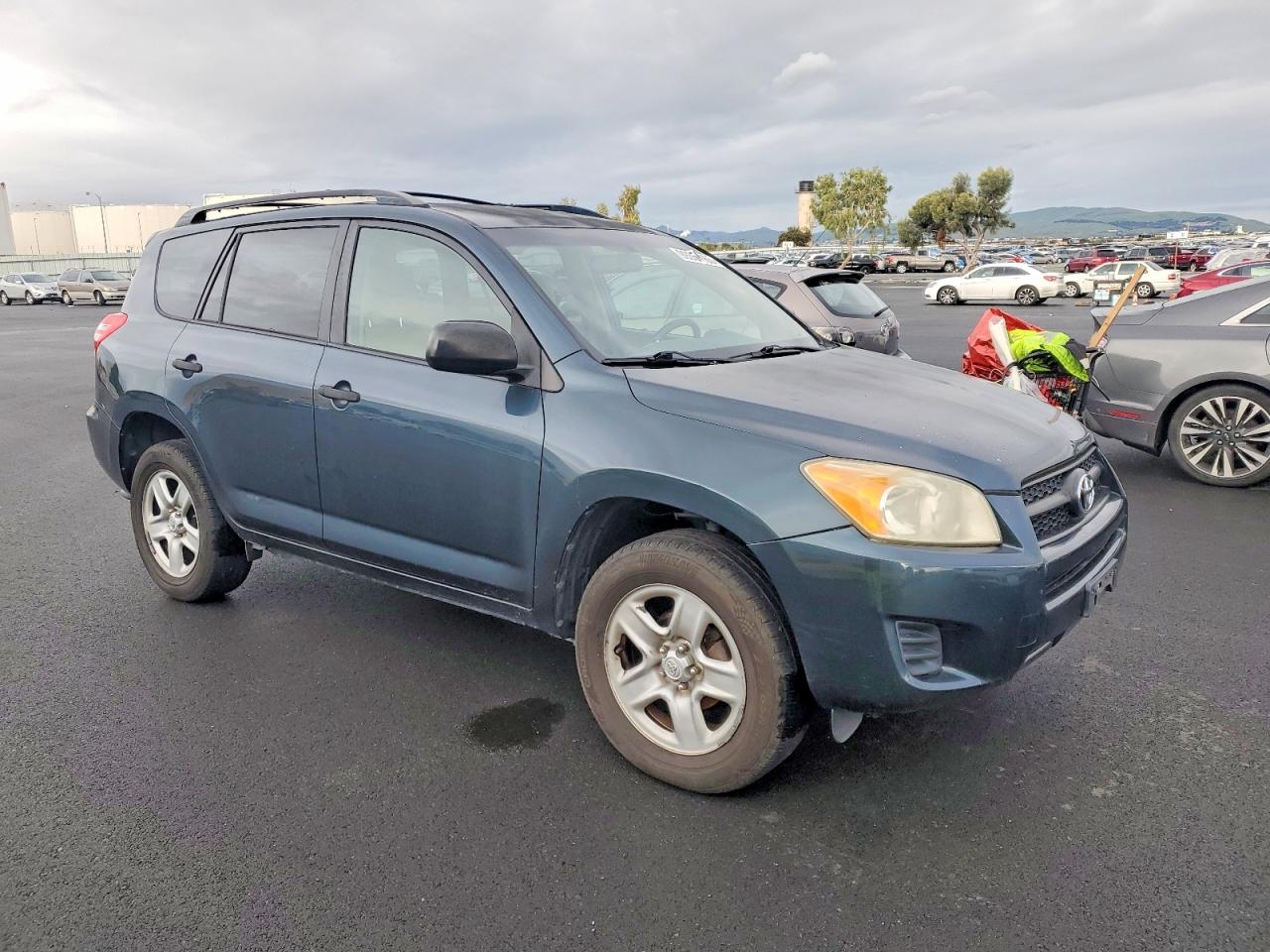 2010 TOYOTA RAV4 photo 7