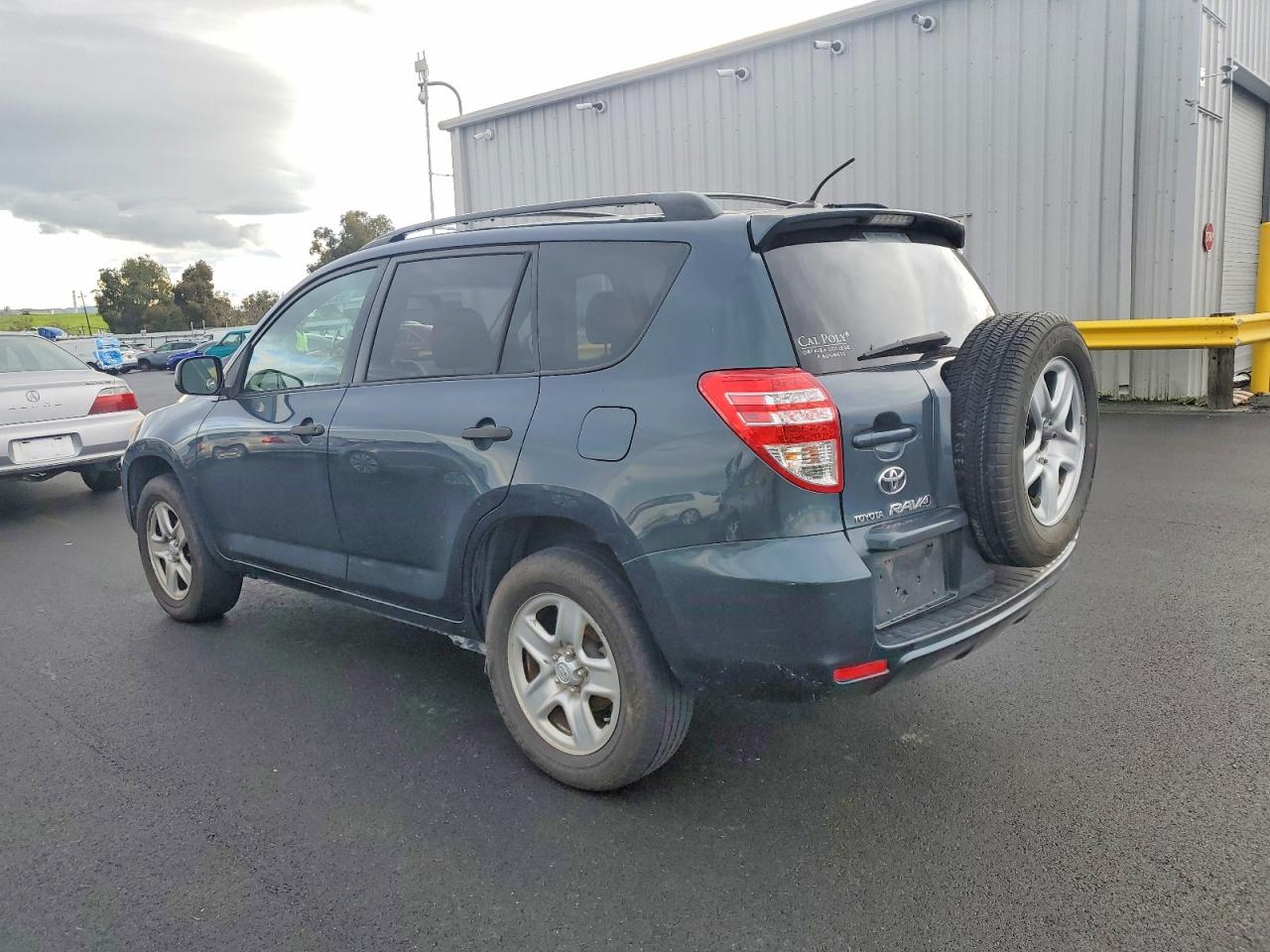 2010 TOYOTA RAV4 photo 3