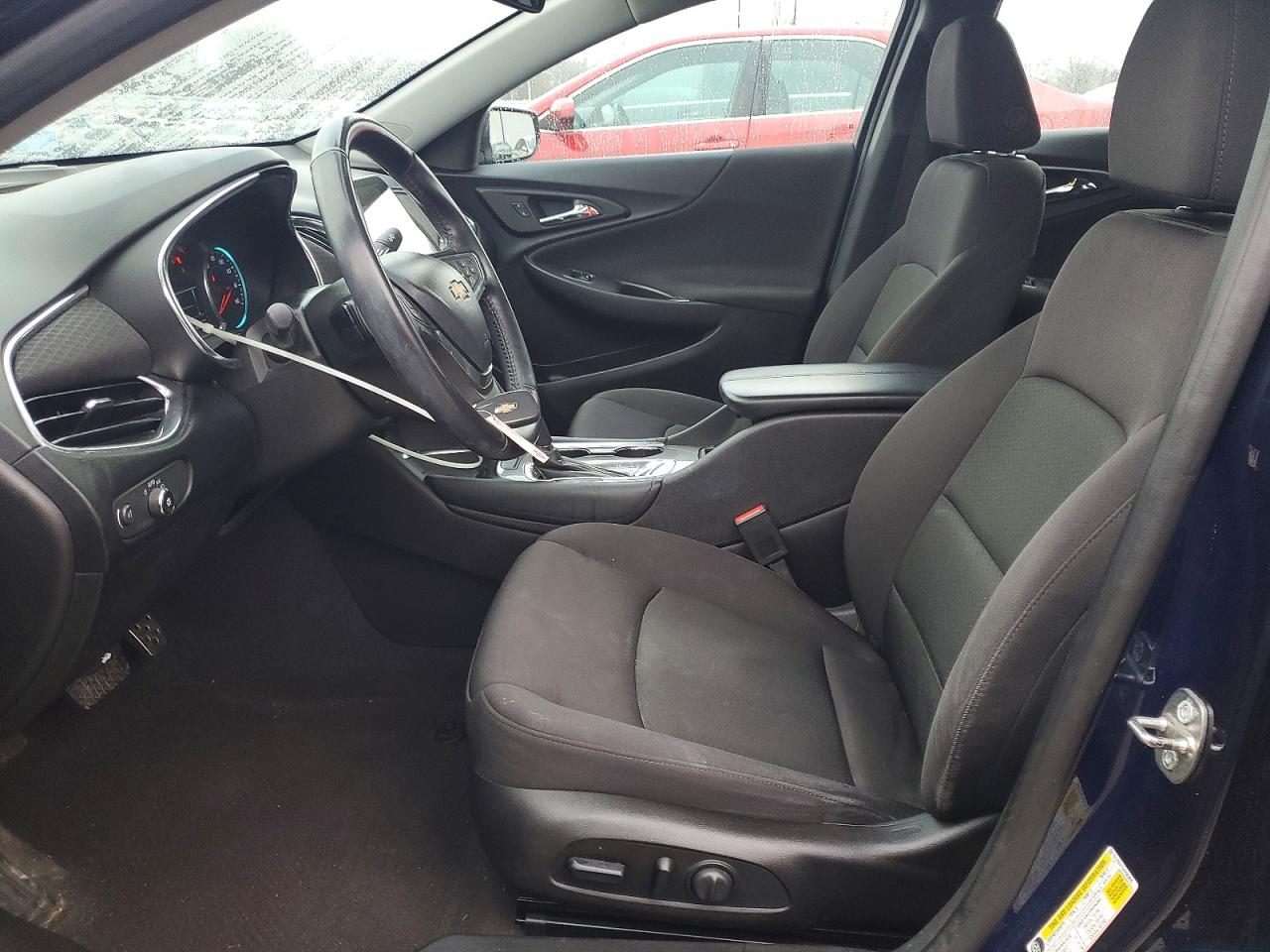 2017 CHEVROLET MALIBU LT photo 13