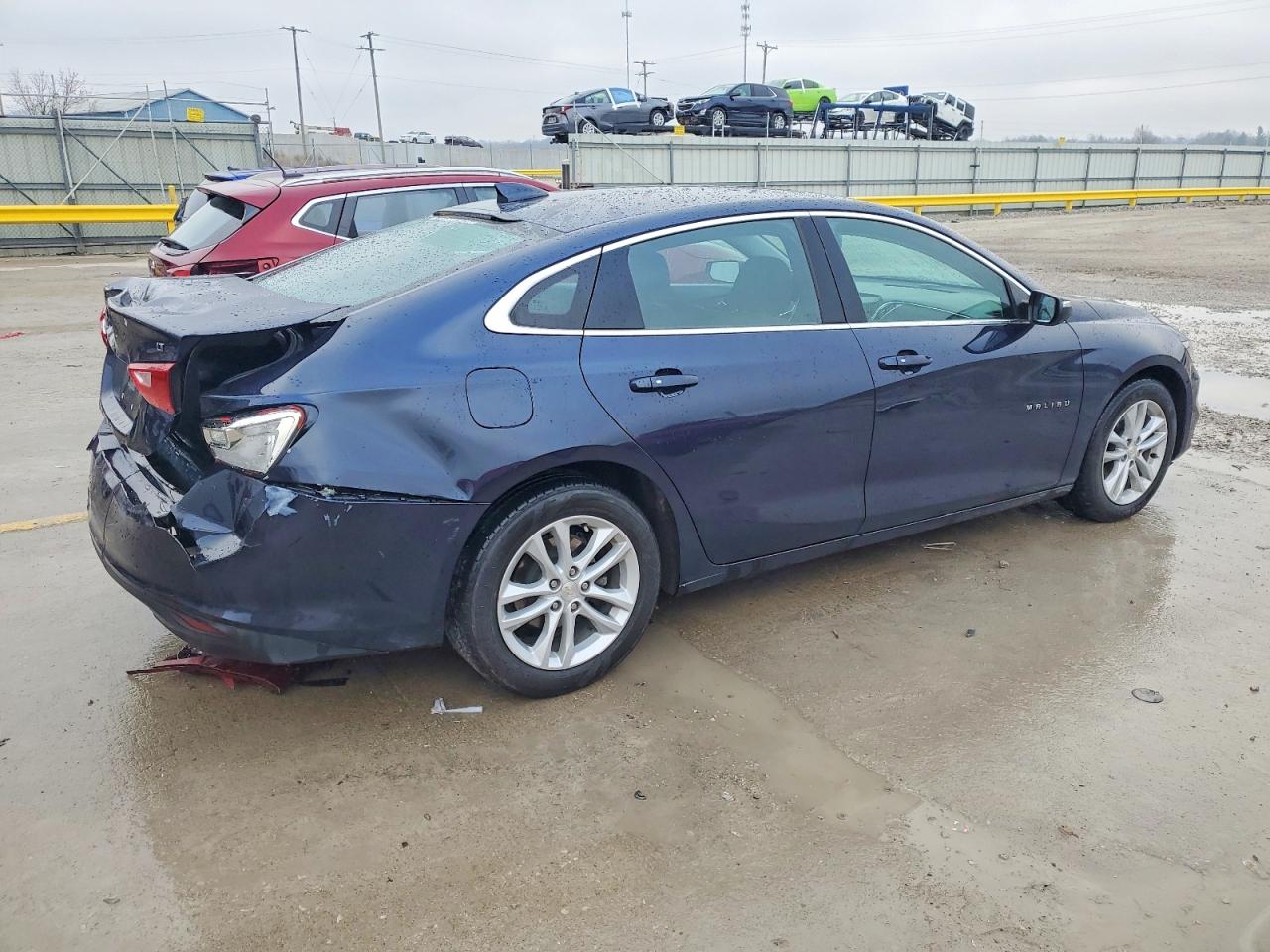 2017 CHEVROLET MALIBU LT photo 5