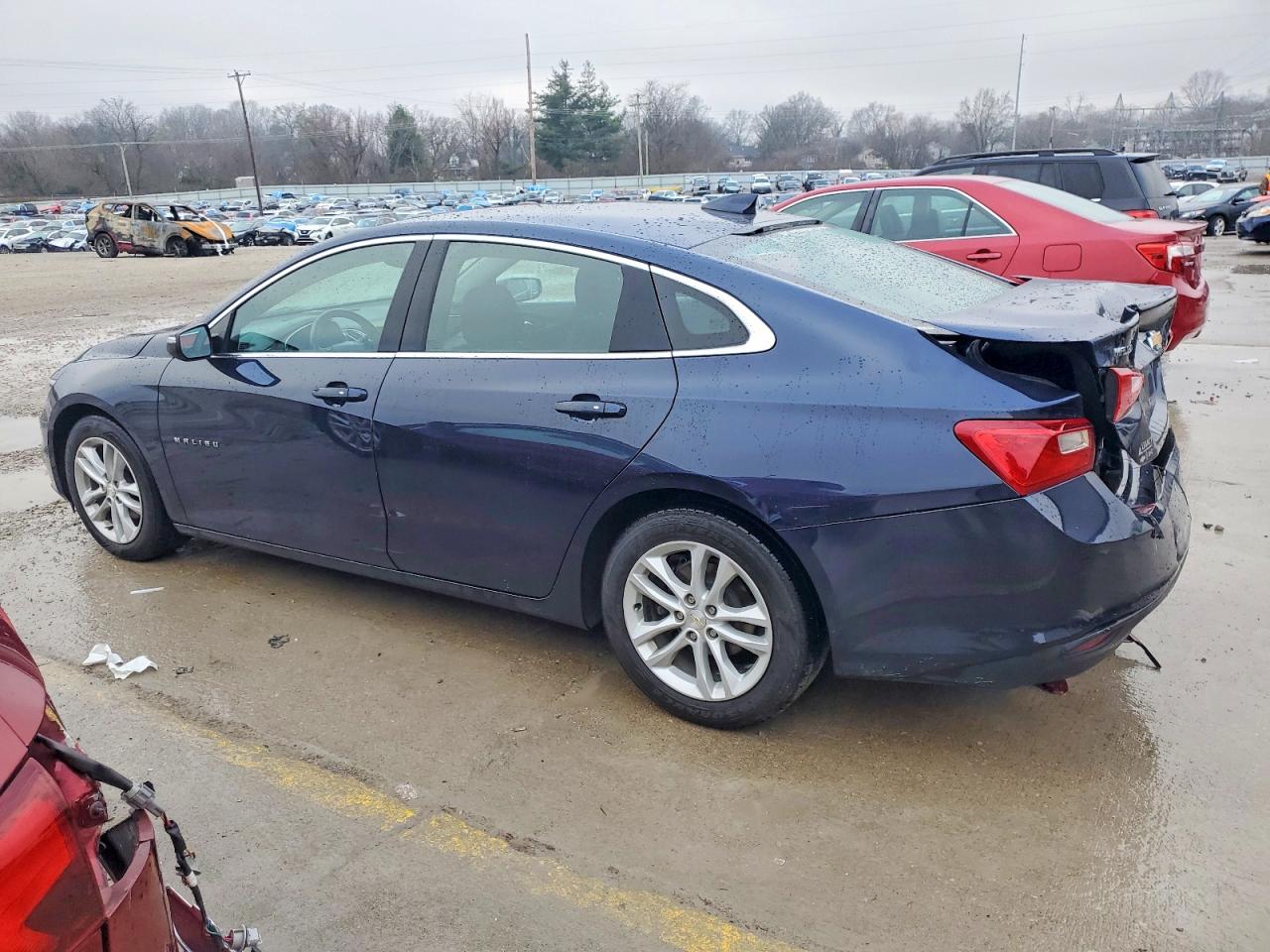 2017 CHEVROLET MALIBU LT photo 3