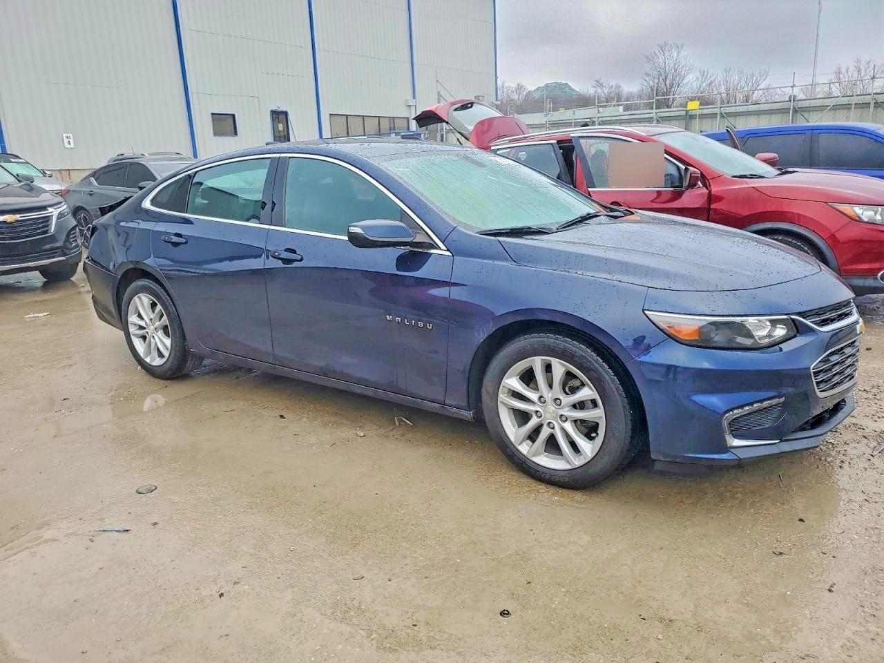 2017 CHEVROLET MALIBU LT photo 7