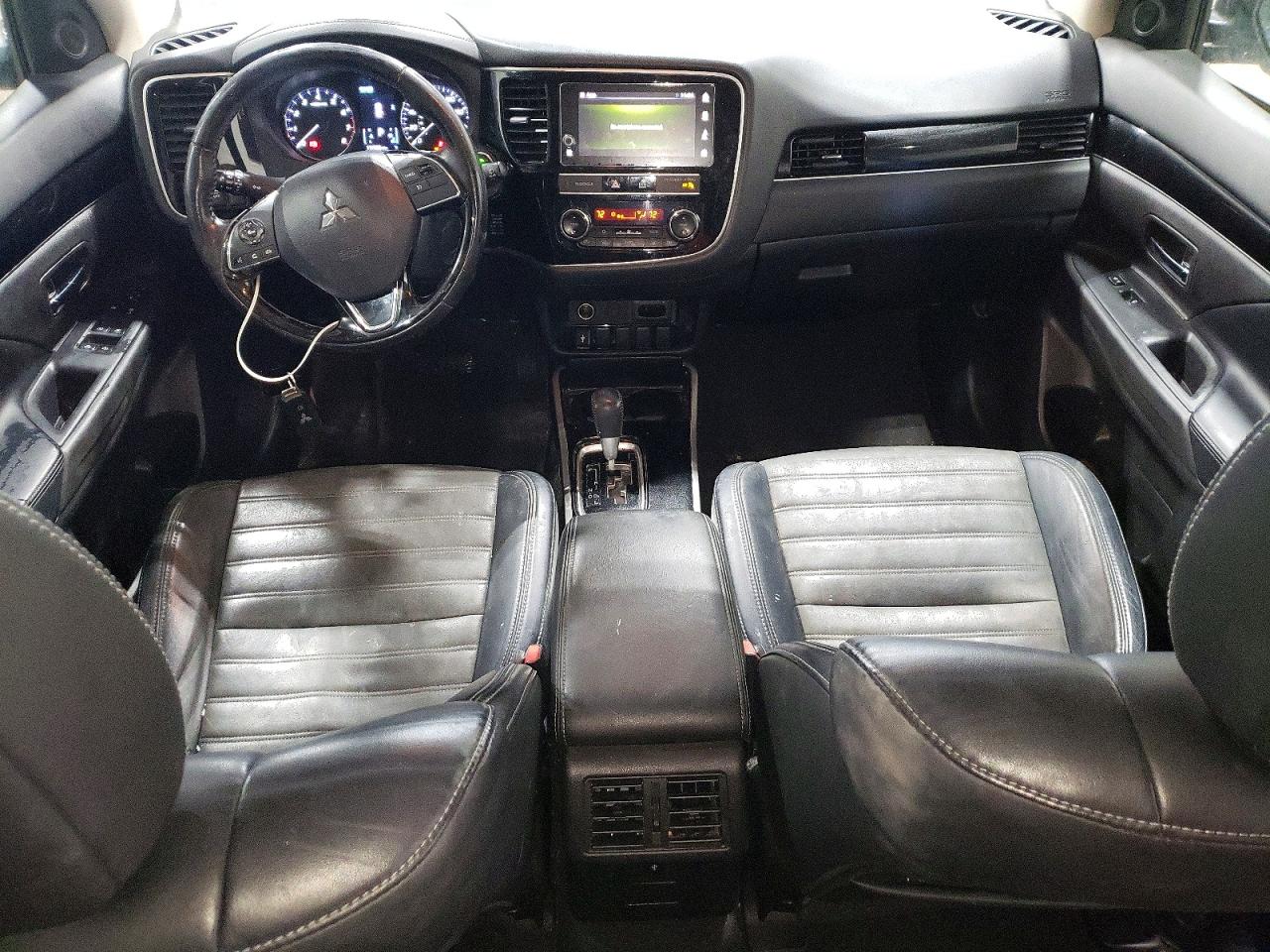 2019 MITSUBISHI OUTLANDER SE photo 15