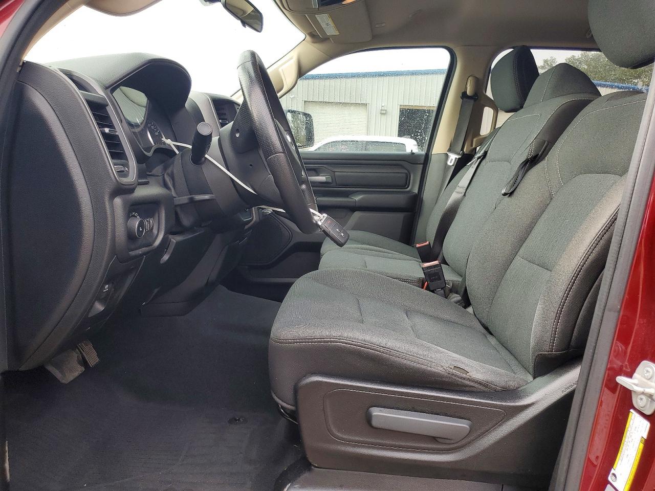 2019 RAM 1500 TRADESMAN photo 7