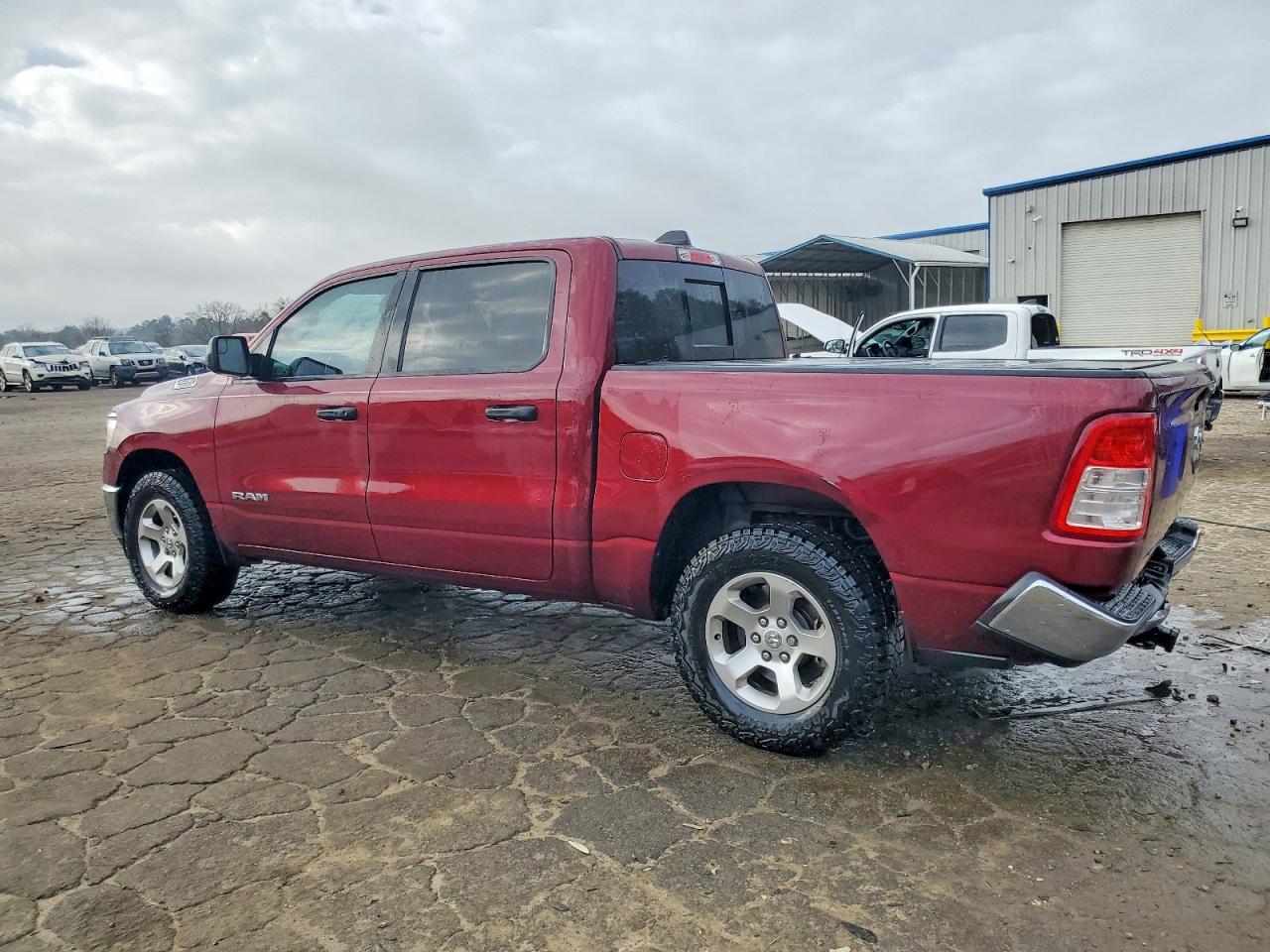 2019 RAM 1500 TRADESMAN photo 2