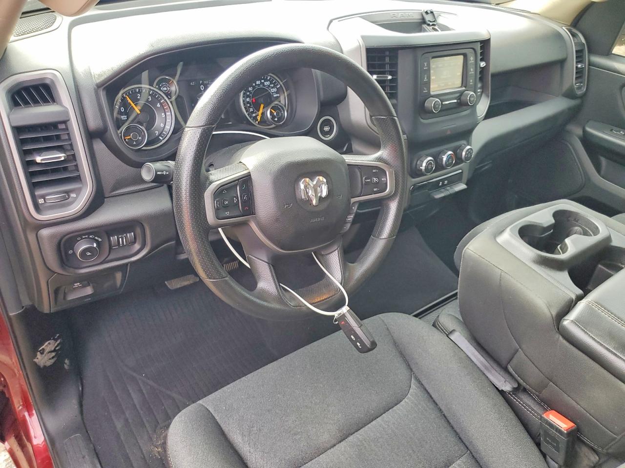2019 RAM 1500 TRADESMAN photo 8