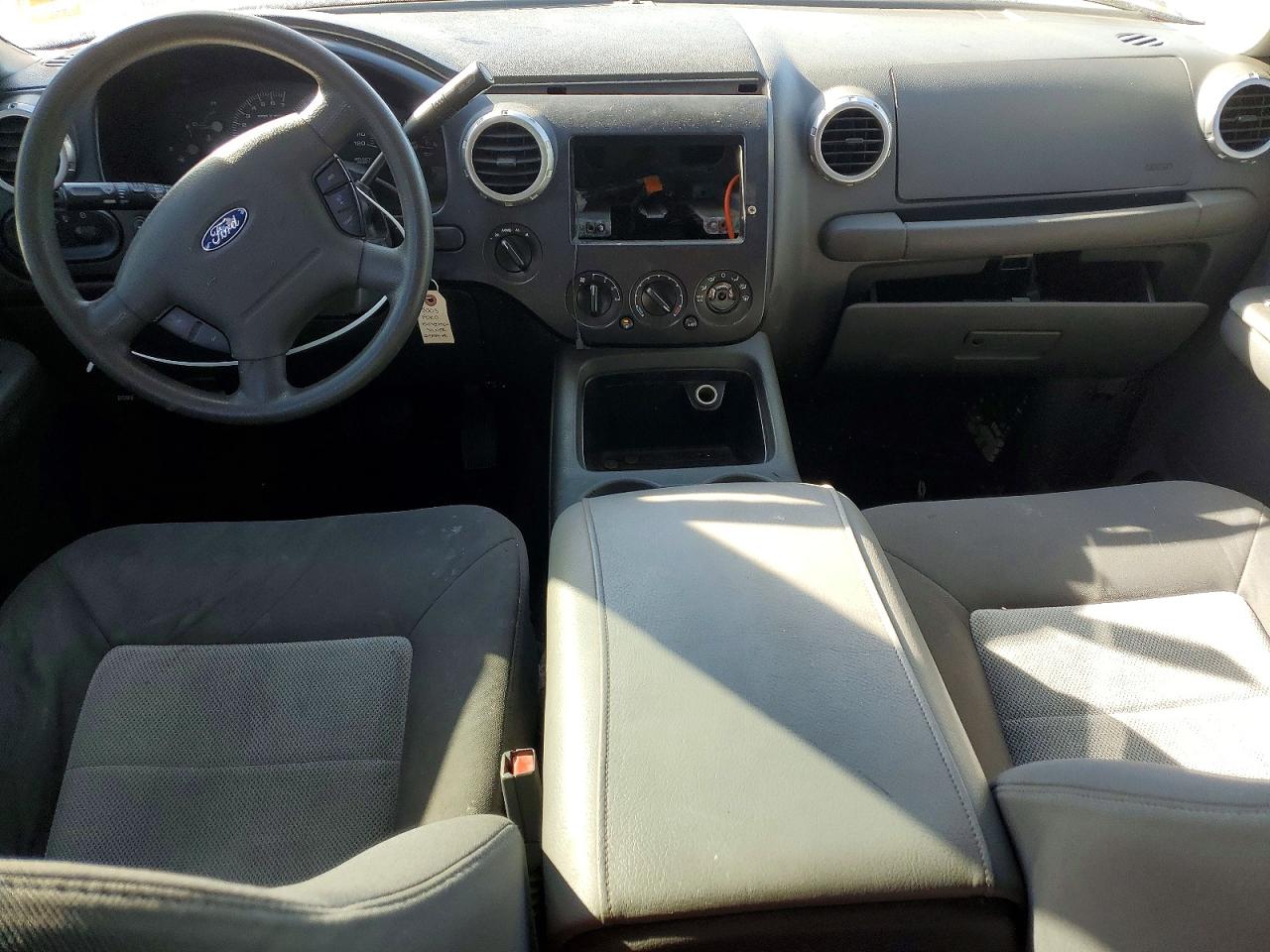 2003 FORD EXPEDITION XLT photo 8
