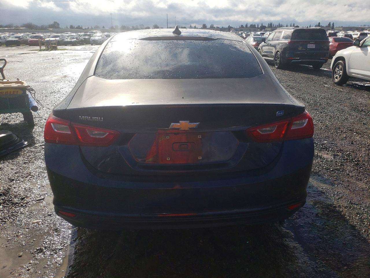 2017 CHEVROLET MALIBU HYBRID photo 6