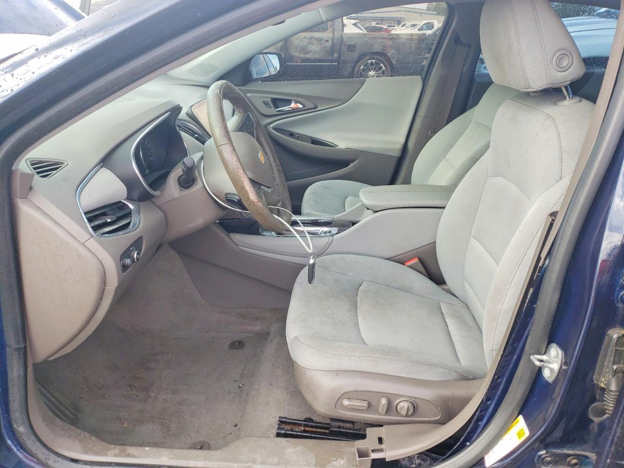2017 CHEVROLET MALIBU HYBRID photo 7