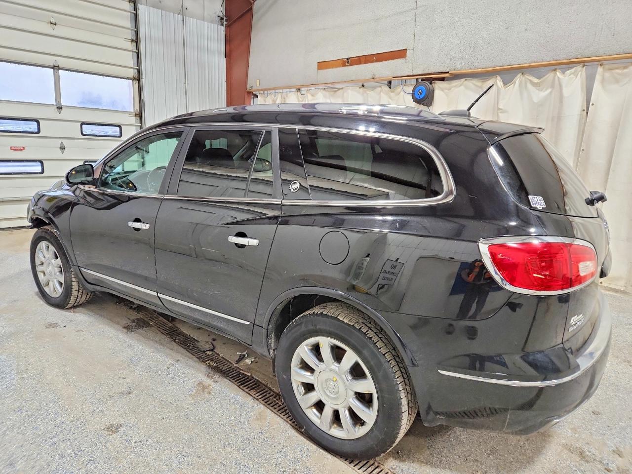 2016 BUICK ENCLAVE photo 2