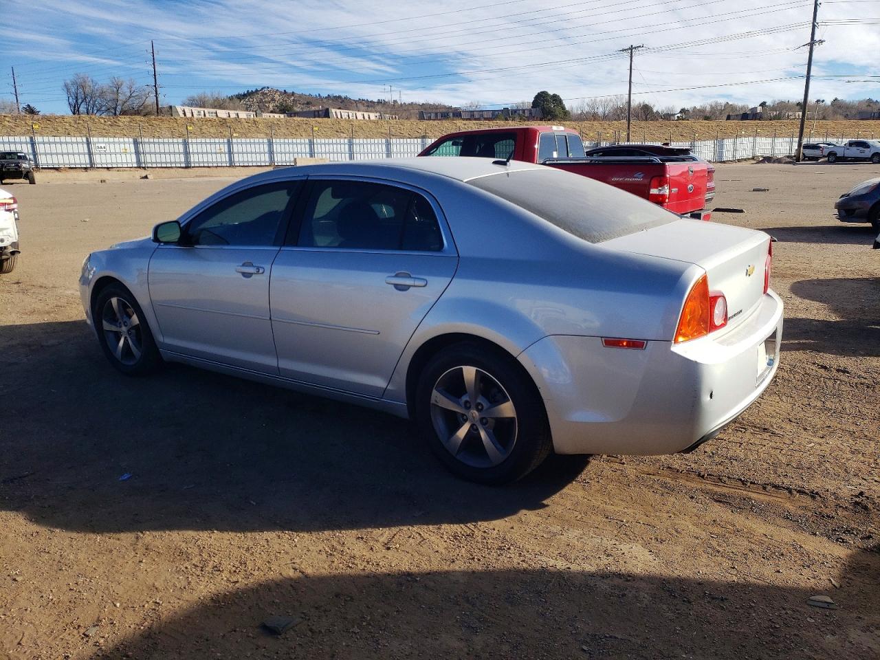 2011 CHEVROLET MALIBU 1LT photo 2