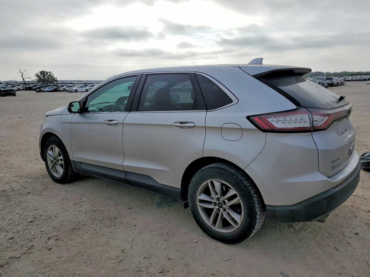 2017 FORD EDGE SEL photo 2