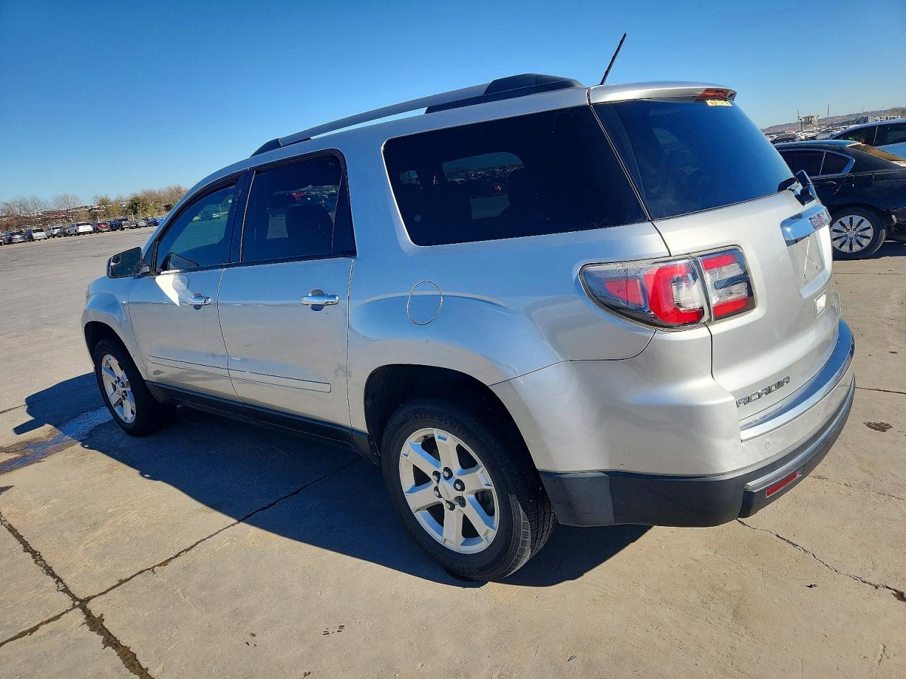 2014 GMC ACADIA SLE photo 3