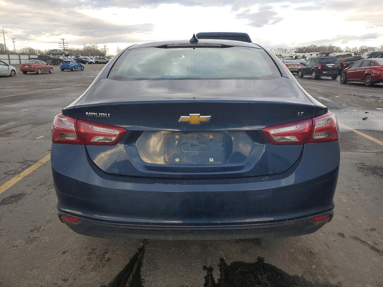 2022 CHEVROLET MALIBU LT photo 6