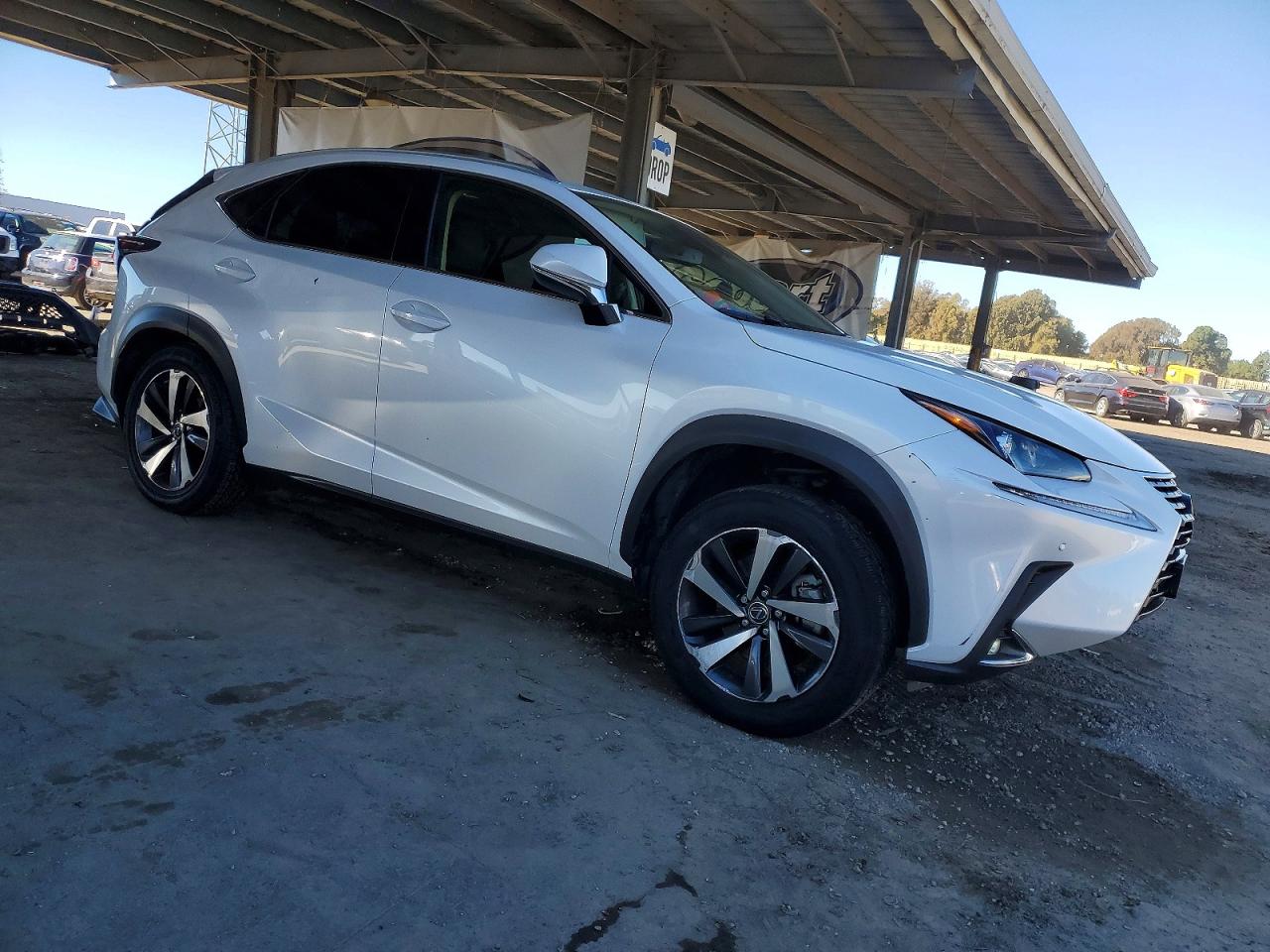 2020 LEXUS NX 300 photo 4