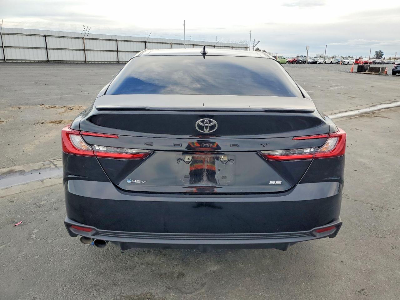 2025 TOYOTA CAMRY SE photo 6