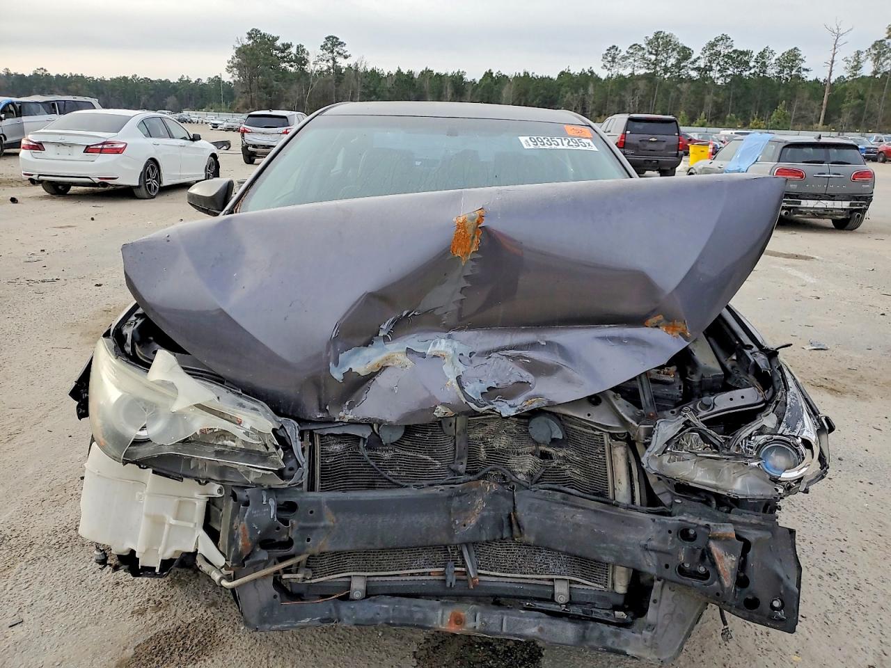 2017 TOYOTA CAMRY LE photo 5