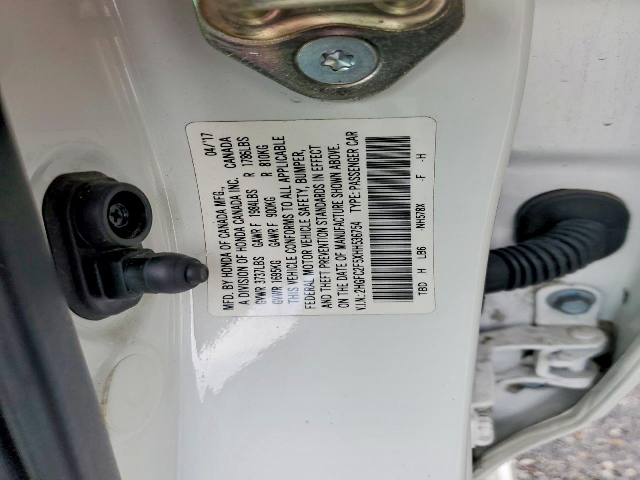 2017 HONDA CIVIC LX photo 12
