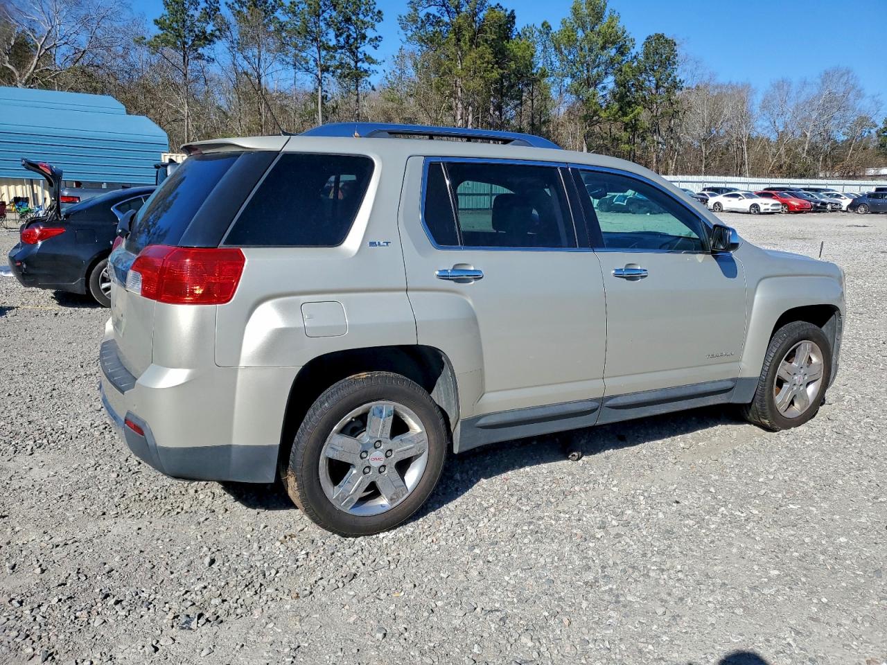 2013 GMC TERRAIN SLT photo 3
