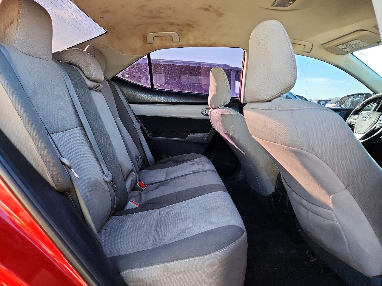 2018 TOYOTA COROLLA L photo 10