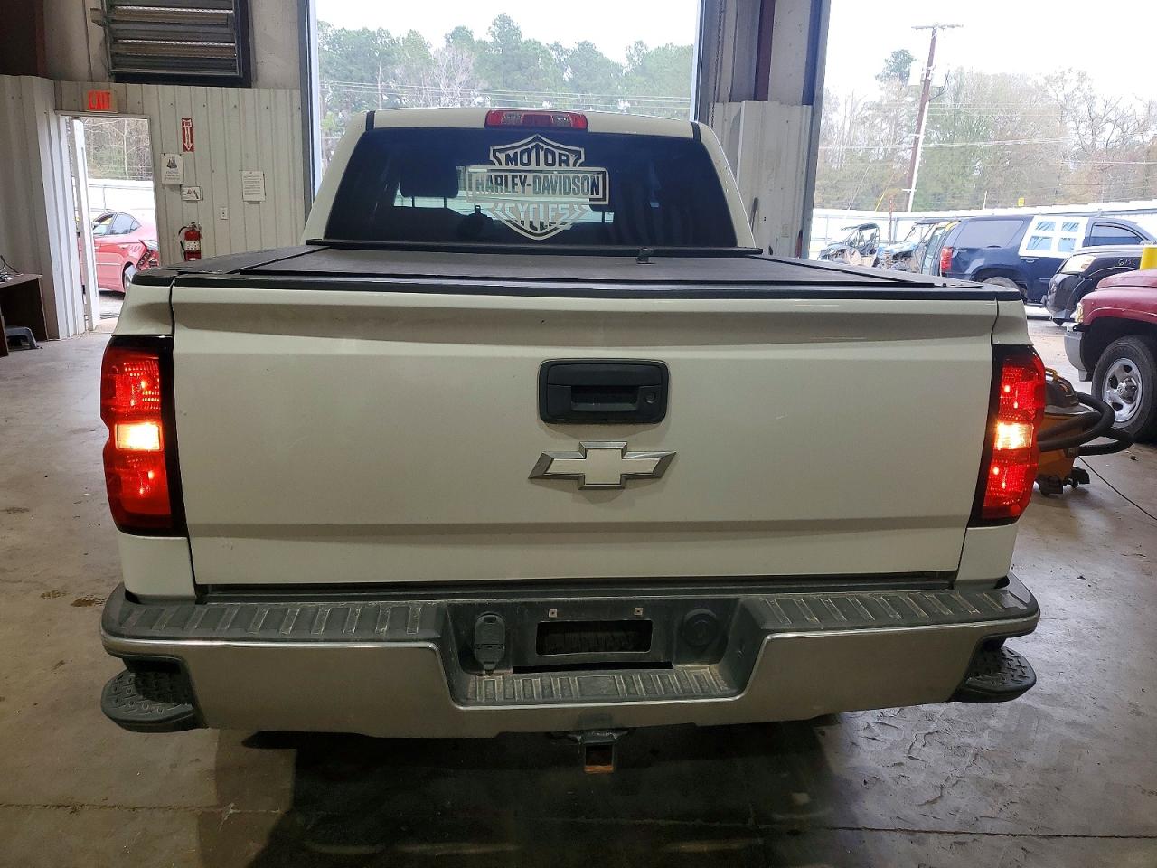 2015 CHEVROLET SILVERADO K1500 LT photo 6