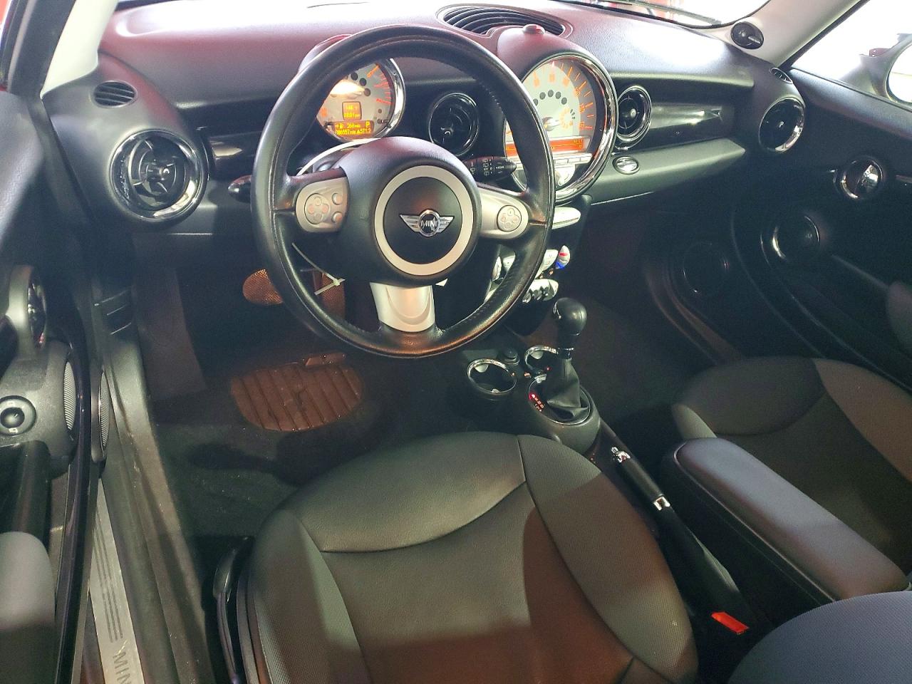 2010 MINI COOPER CLUBMAN photo 8