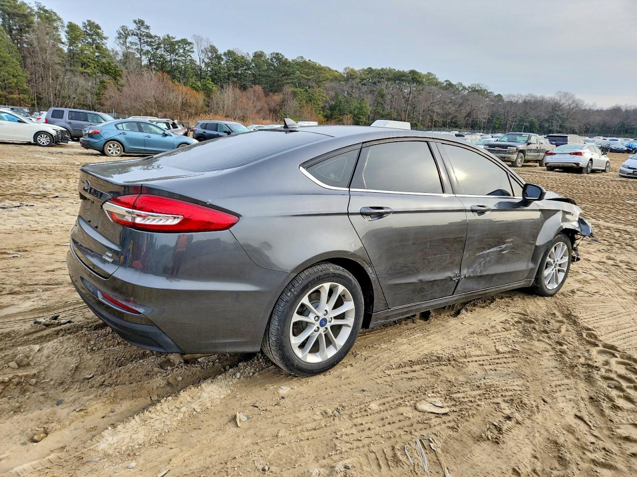 2020 FORD FUSION photo 5