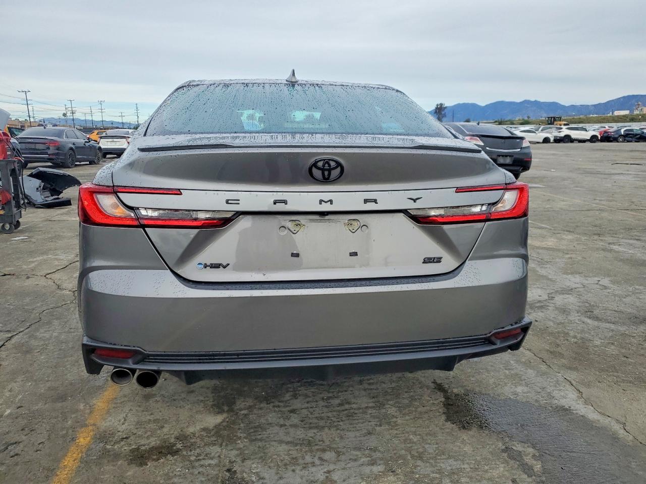 2025 TOYOTA CAMRY XSE photo 6
