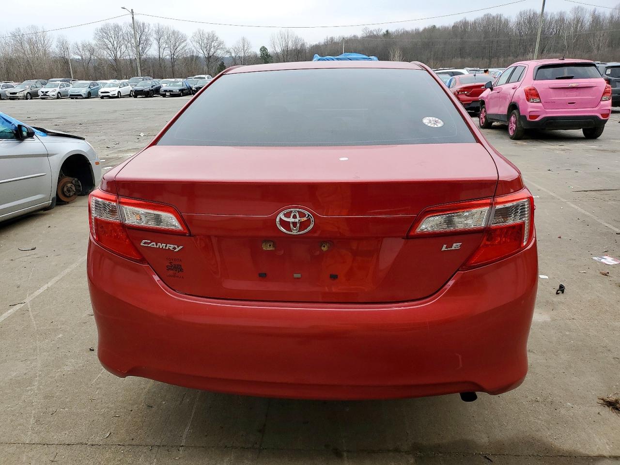 2014 TOYOTA CAMRY L photo 6