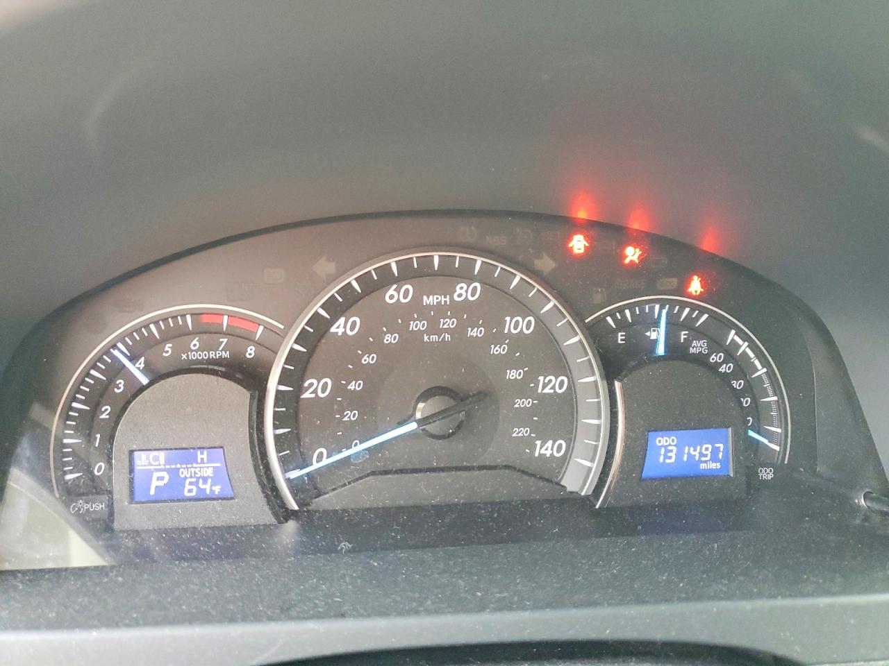 2014 TOYOTA CAMRY L photo 9