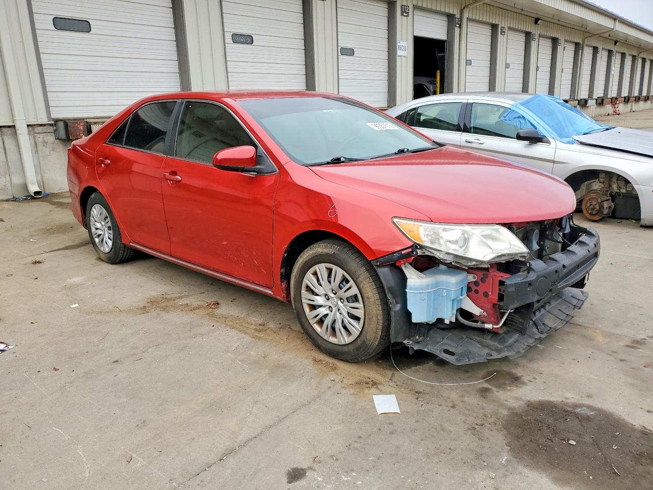 2014 TOYOTA CAMRY L photo 4