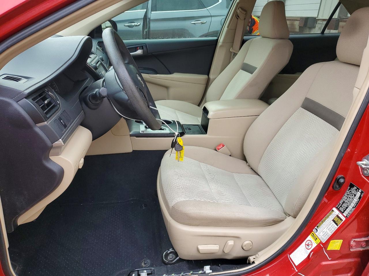 2014 TOYOTA CAMRY L photo 7