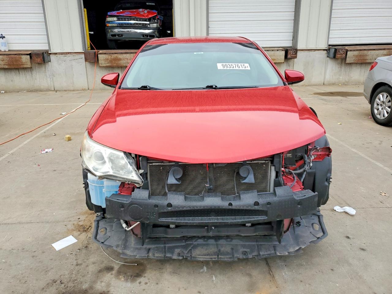 2014 TOYOTA CAMRY L photo 5