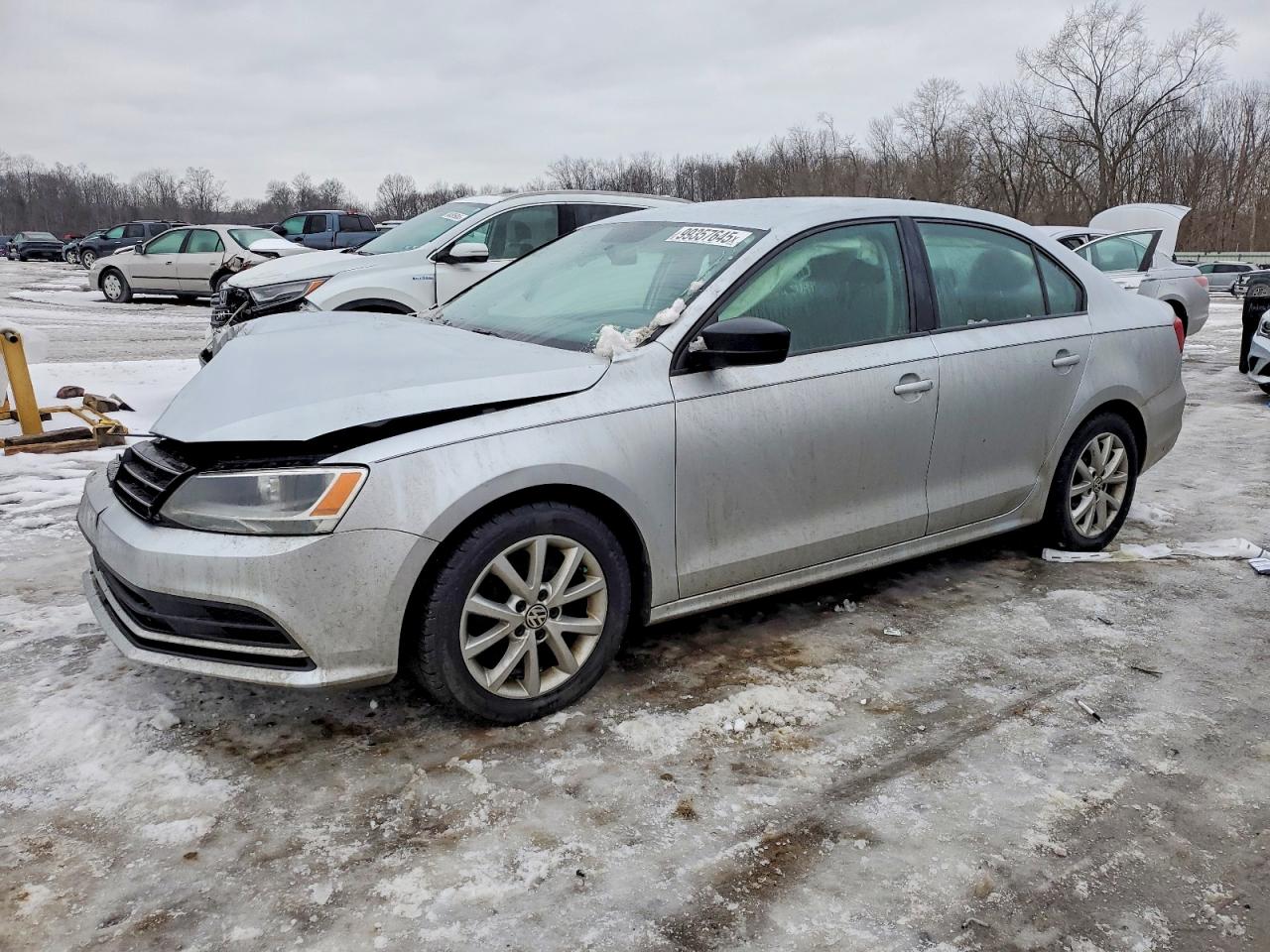 2015 VOLKSWAGEN JETTA SE photo 2