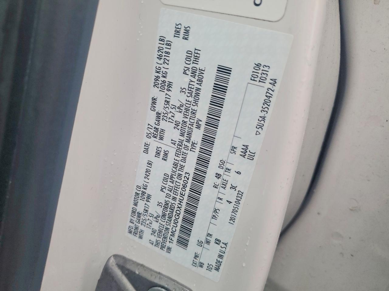 2017 FORD ESCAPE SE photo 13