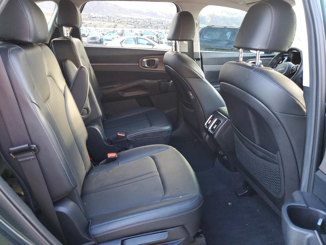 2022 KIA SORENTO EX photo 11