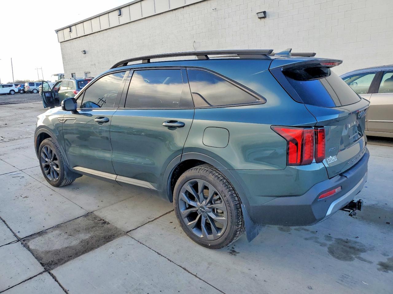 2022 KIA SORENTO EX photo 2