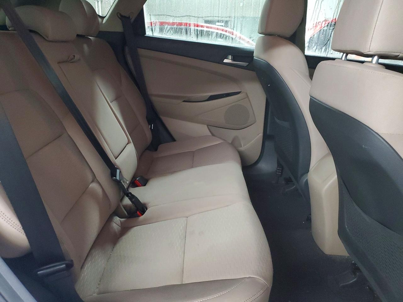 2020 HYUNDAI TUCSON SE photo 10