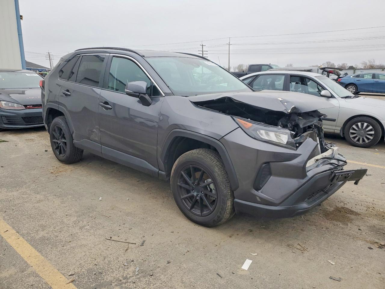 2021 TOYOTA RAV4 LE photo 4