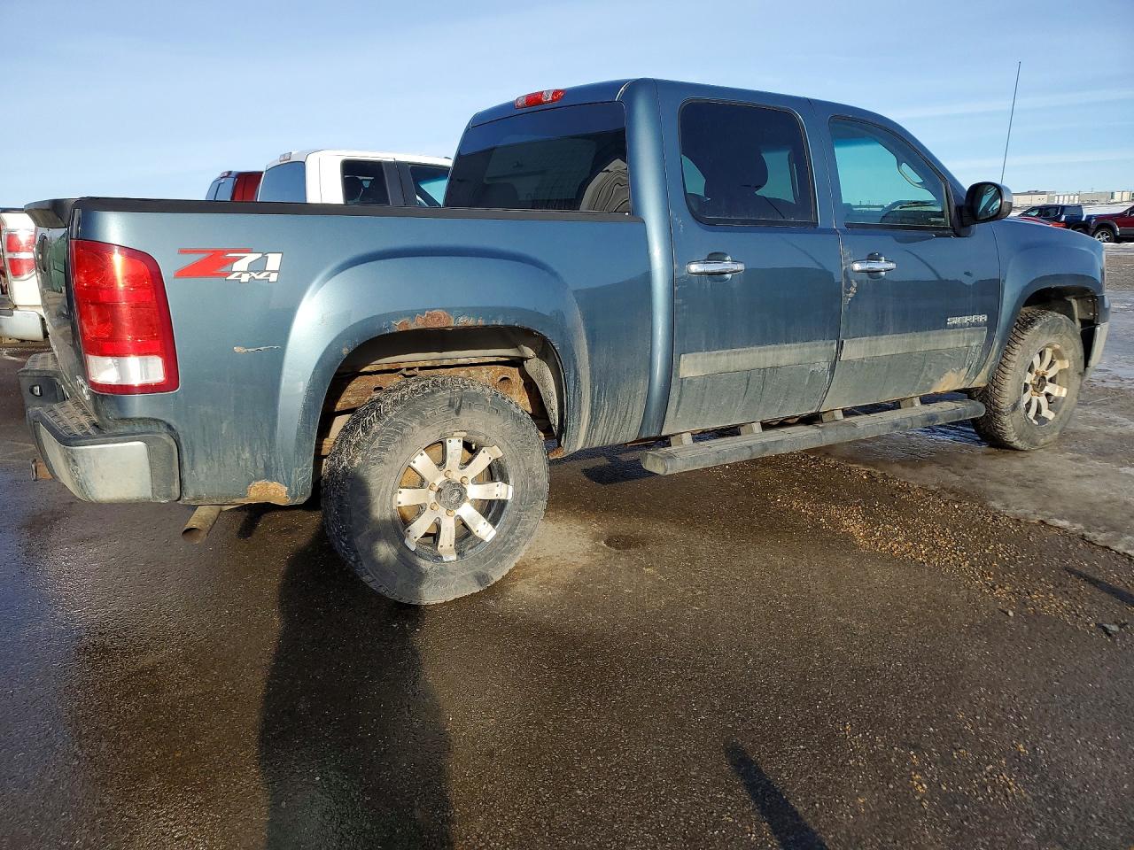 2011 GMC SIERRA K1500 SLE photo 3