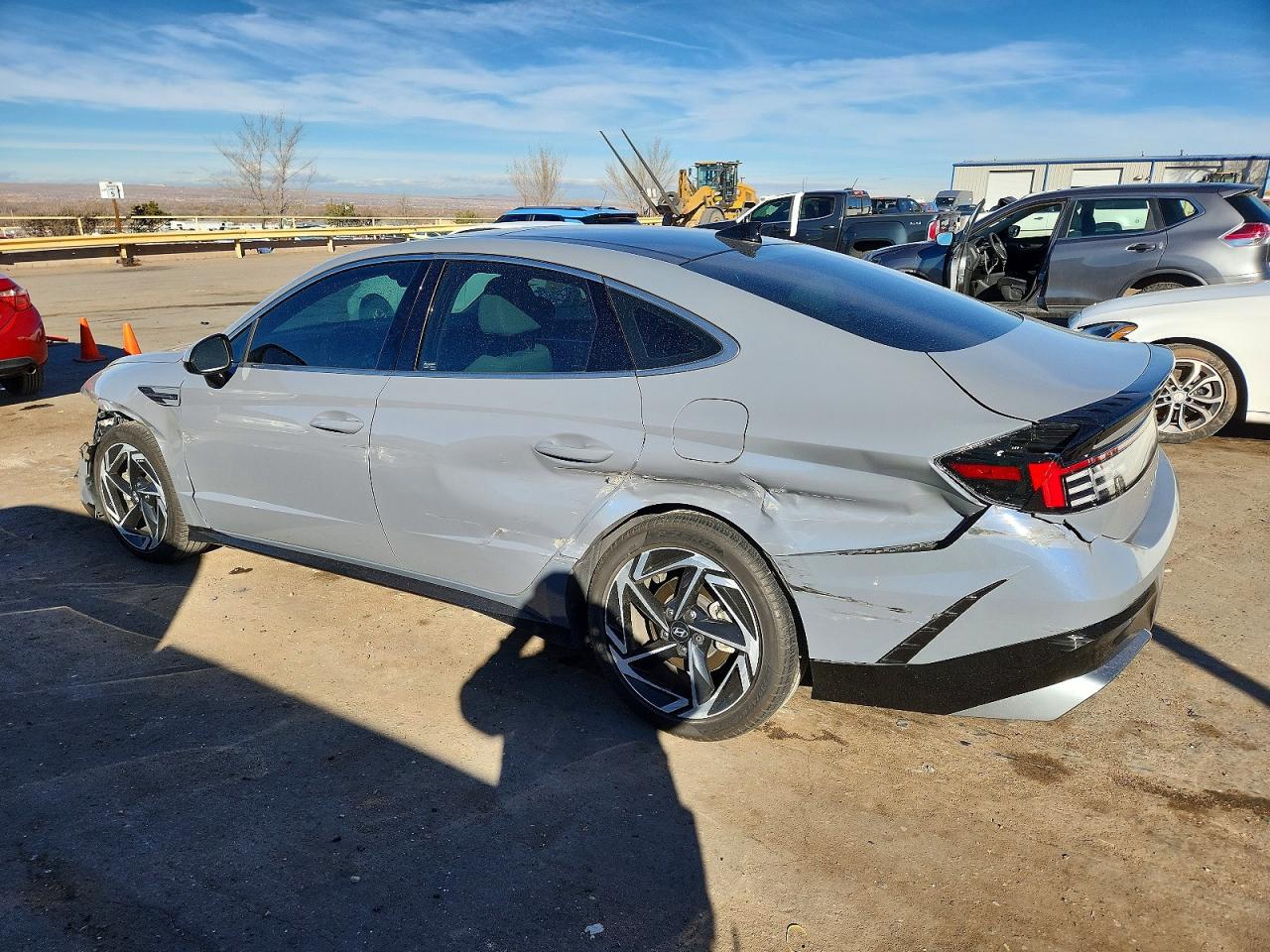 2024 HYUNDAI SONATA SEL photo 2