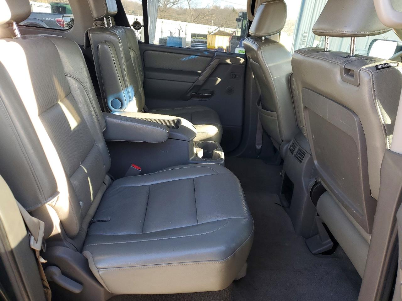 2005 NISSAN ARMADA SE photo 11