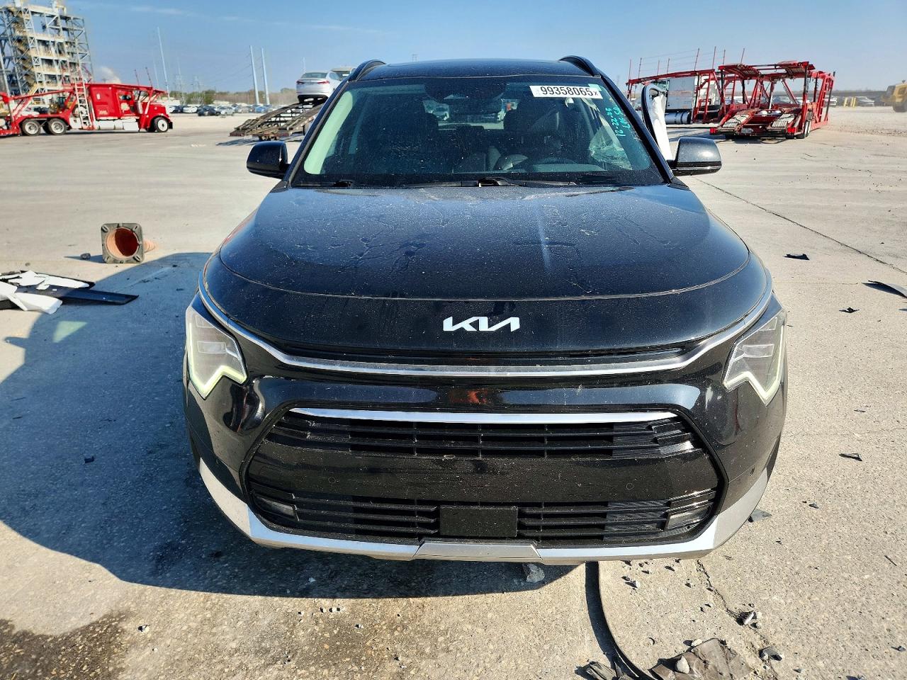 2024 KIA NIRO SX TOURING photo 5