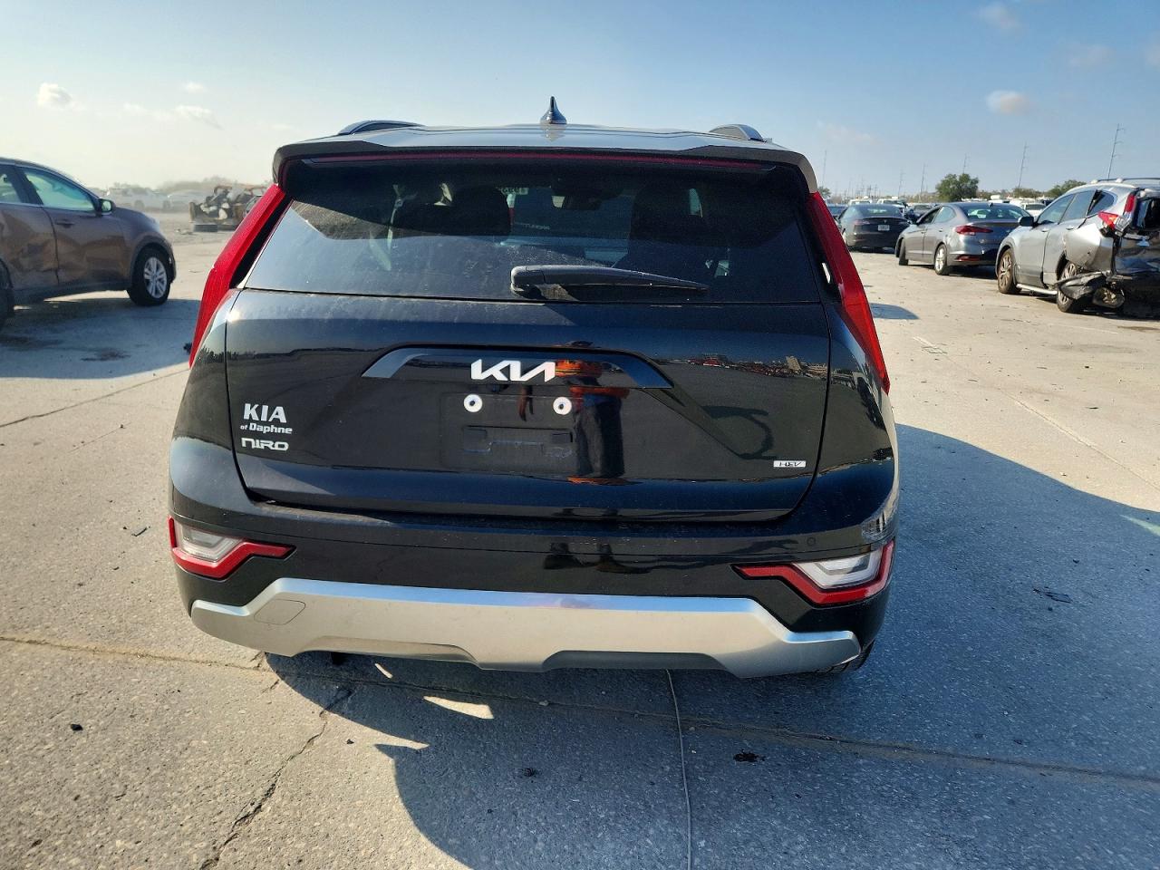 2024 KIA NIRO SX TOURING photo 6