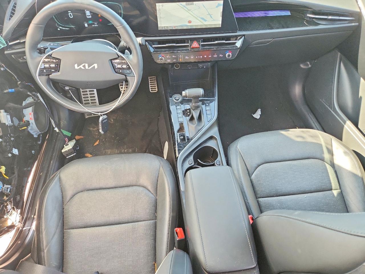 2024 KIA NIRO SX TOURING photo 8